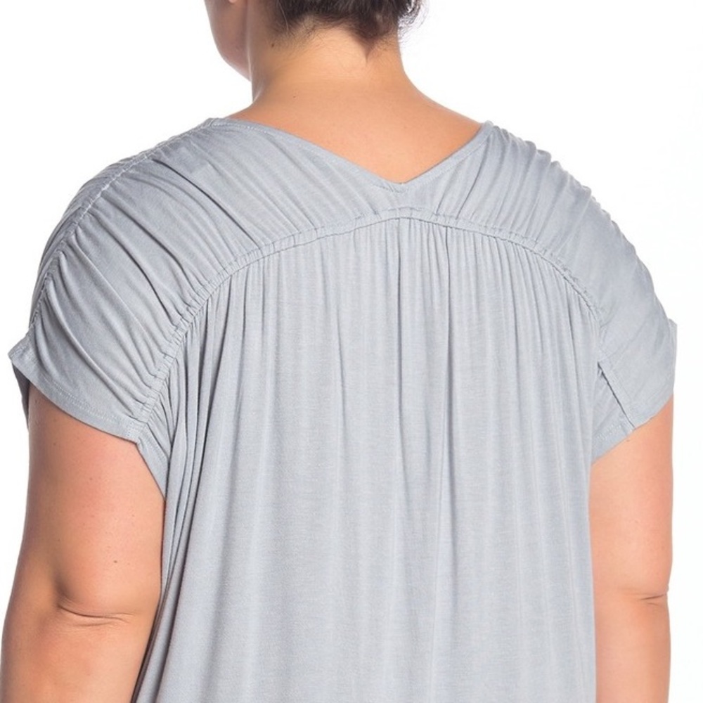 H by Bordeaux Ruched Blouse - Picture 4 of 5